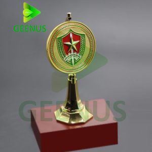 Biểu trưng gỗ đồng 04