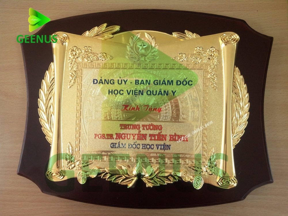 Biểu trưng gỗ đồng 08