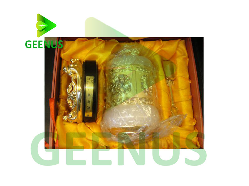 Hộp trà khảm vàng nhà vua